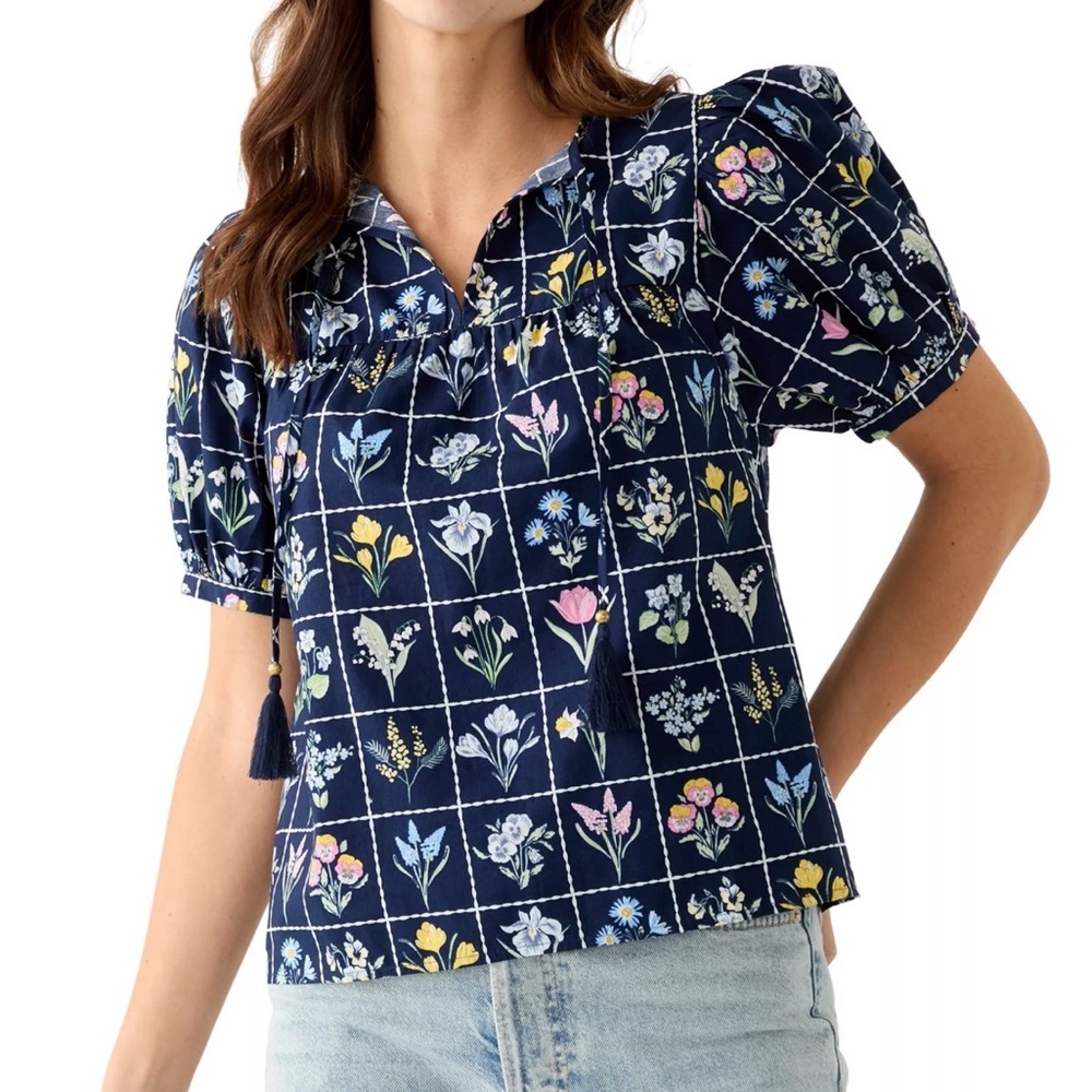 Crown & Ivy Petite Floral Printed Blouse (Box G)